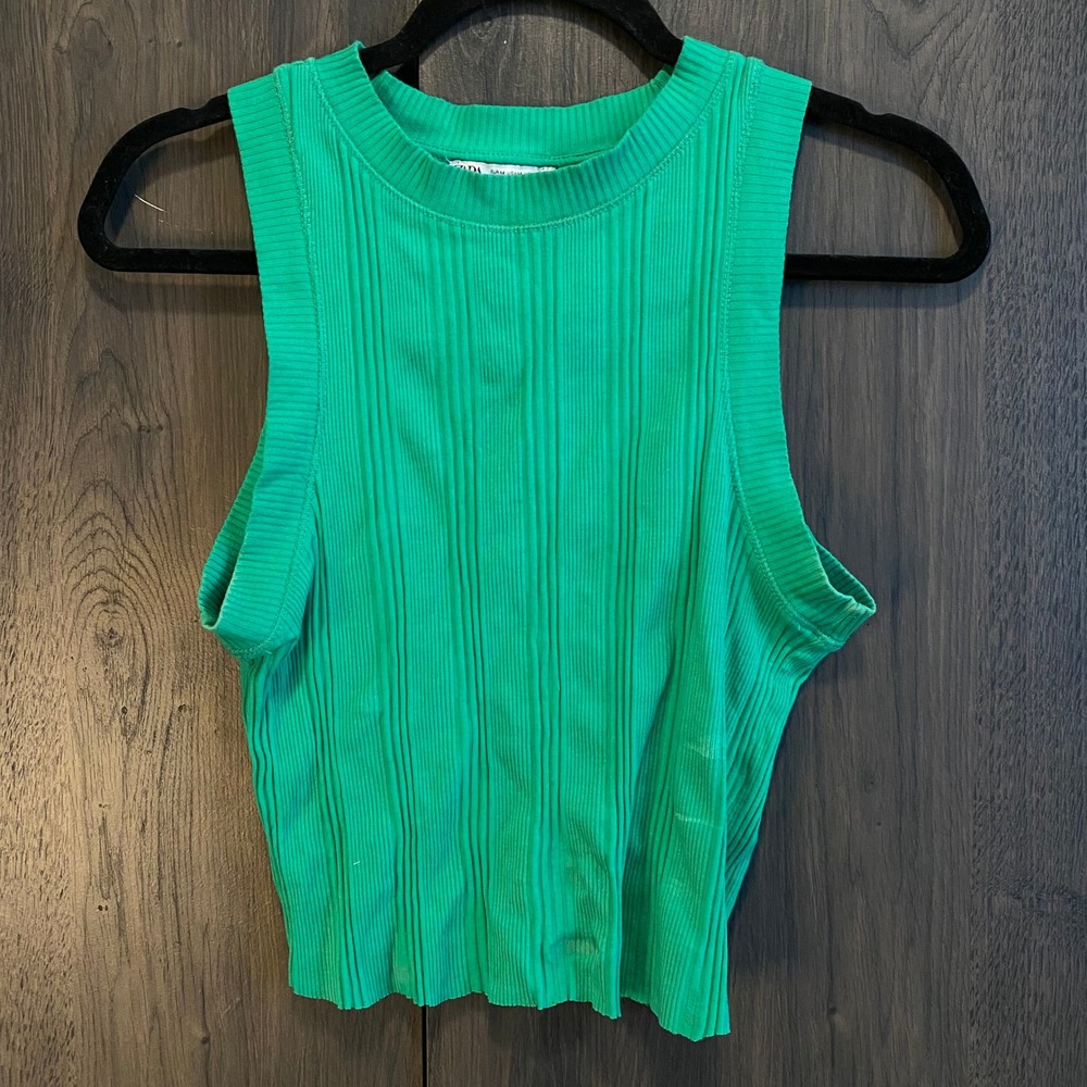 ZARA Ribbed Tank Top Womens Medium Green Sleeveless Knit Crop Racerback
